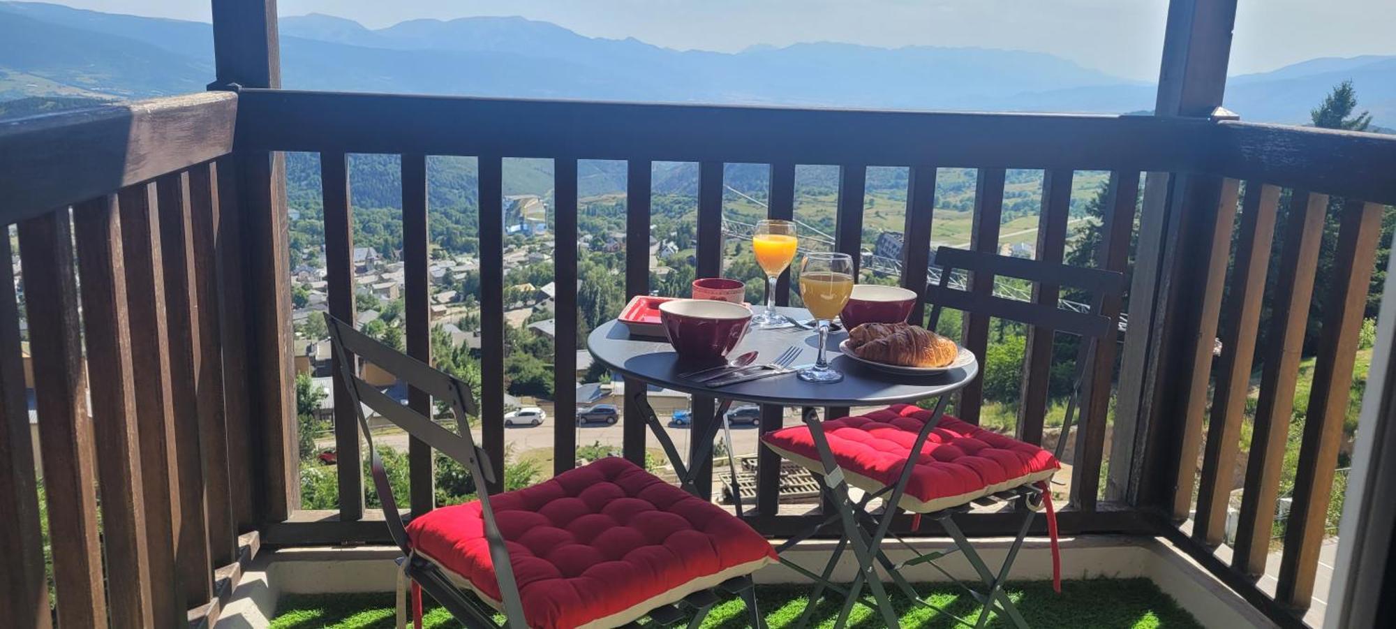 Les Balcons Du Soleil L Ourson Appartement Font-Romeu-Odeillo-Via Buitenkant foto